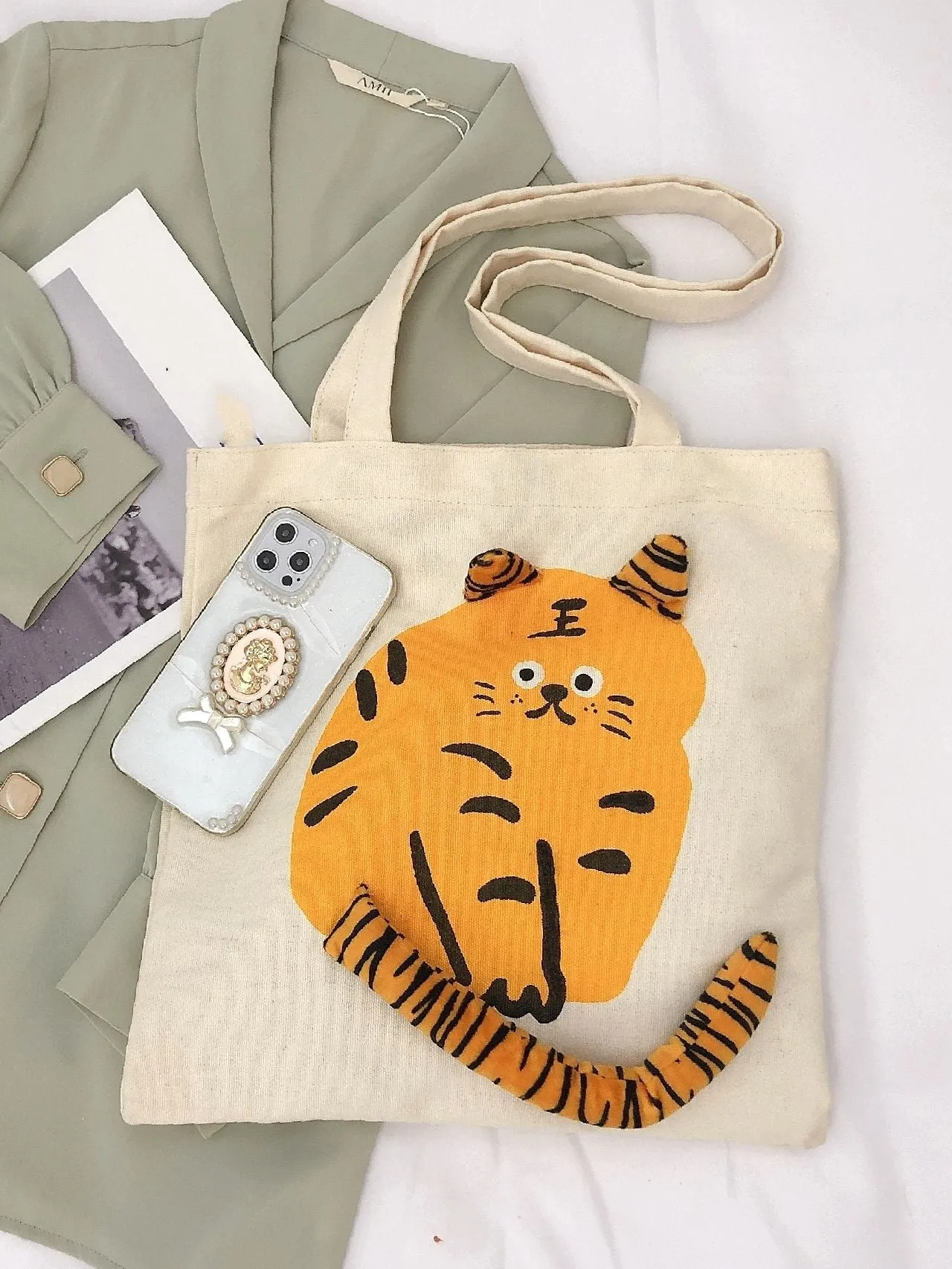 Vvsha Cartoon Tiger Graphic Shopper Bag   Women Tote Bags