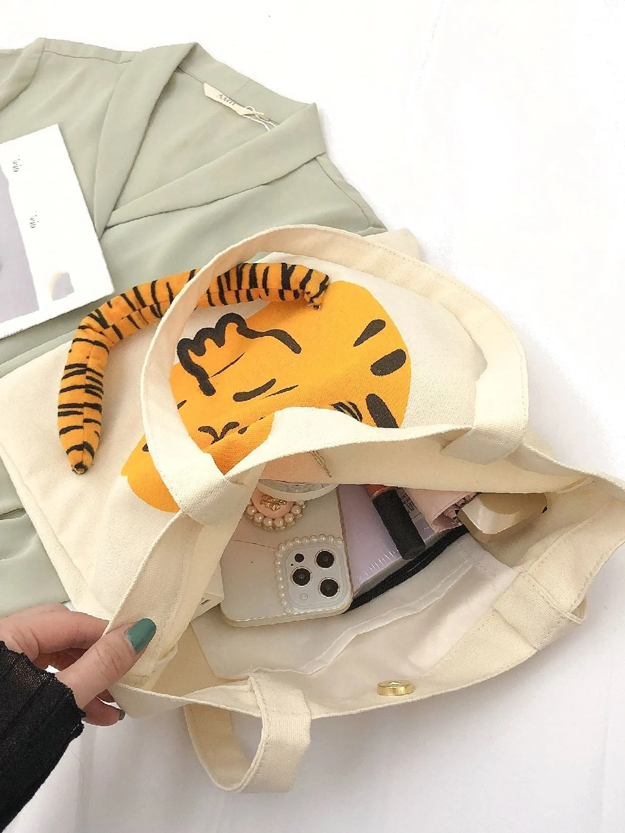 Vvsha Cartoon Tiger Graphic Shopper Bag   Women Tote Bags