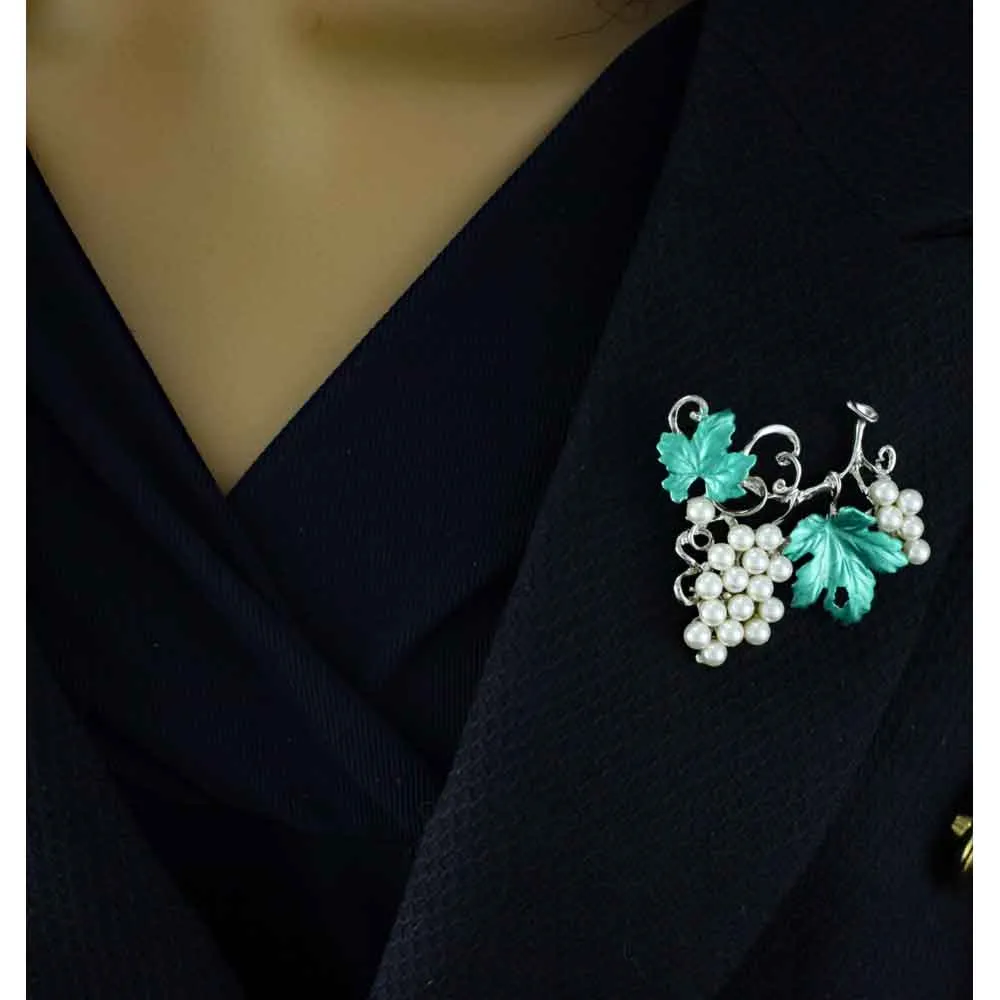 White Pearl Grapes on the Vine Brooch Pin - PP034