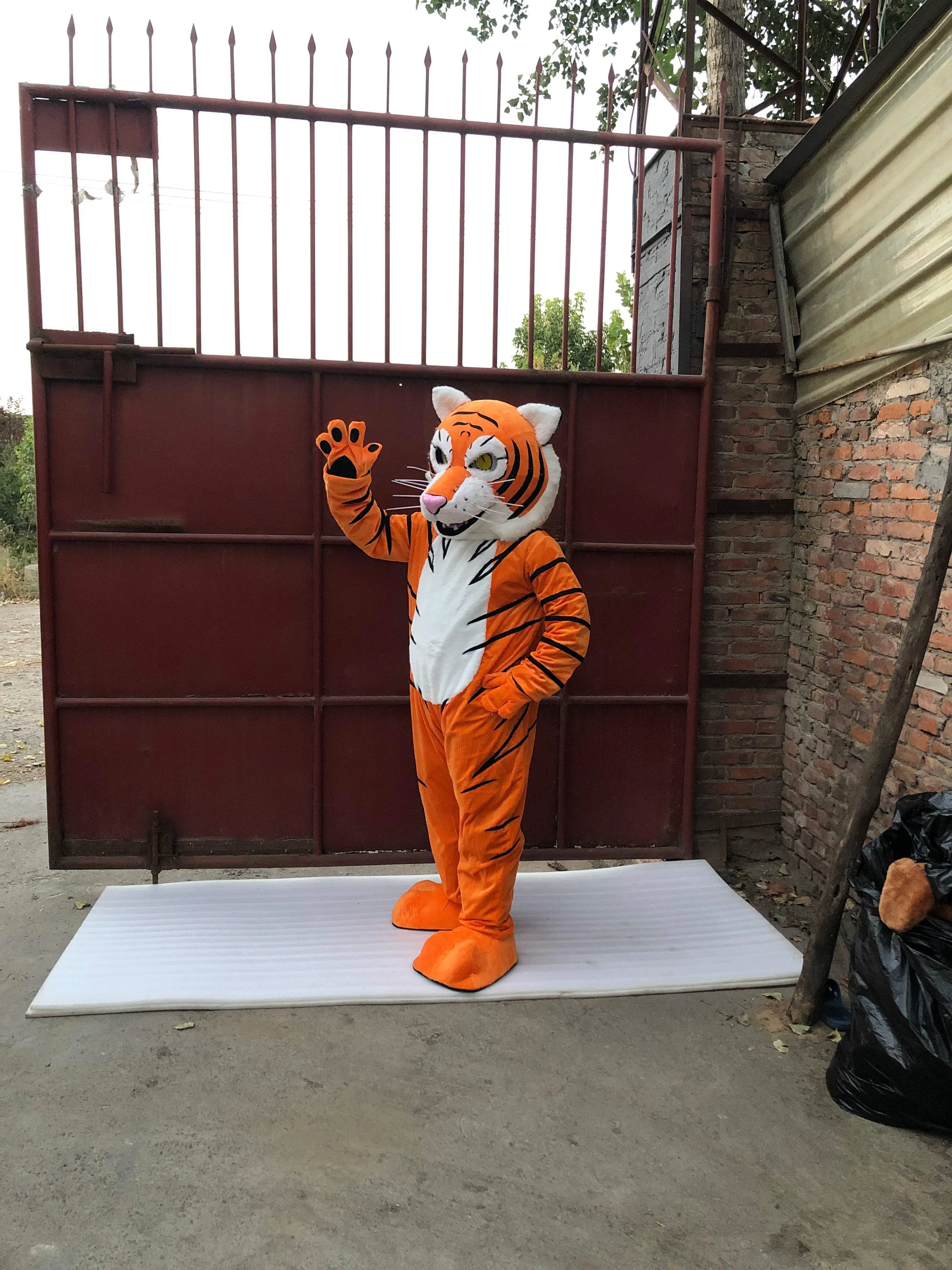 WildCat Tiger Mascot Costumes Carnival Party Cosplay Suit